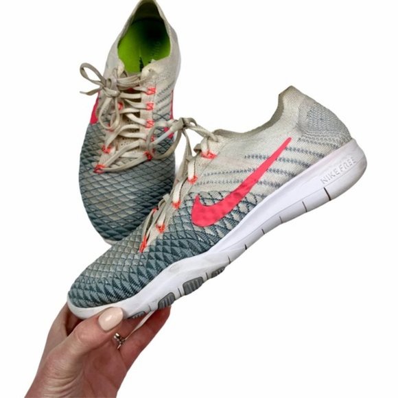 NIKE Flyknit 2 Marathon Runners - Picture 4 of 6